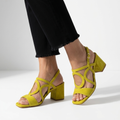 Jaune